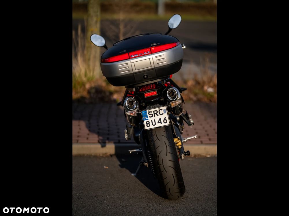 Triumph Street Triple - 5