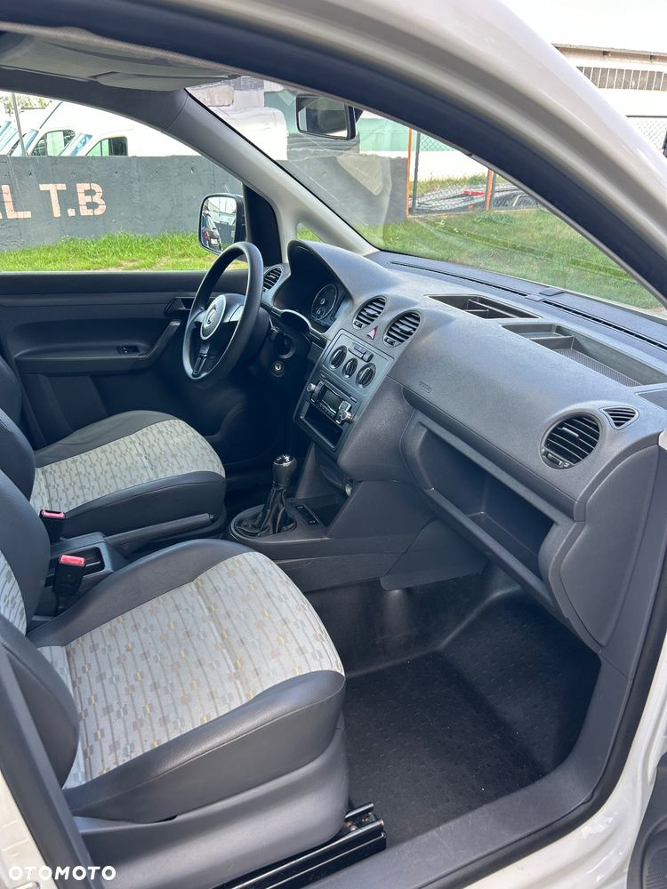 Volkswagen Caddy - 26