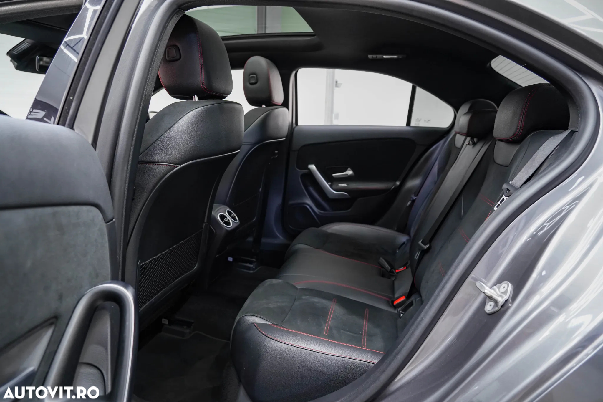 Mercedes-Benz A 200 7G-DCT AMG Line - 8