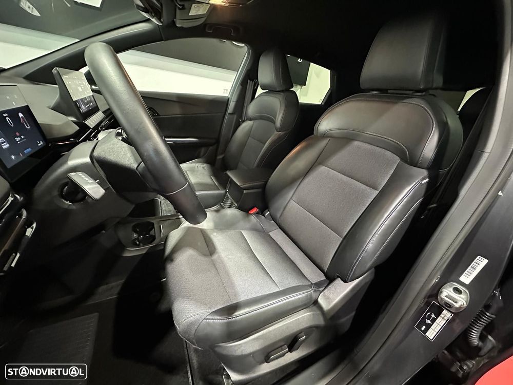 MG MG4 64 kWh Luxury - 27