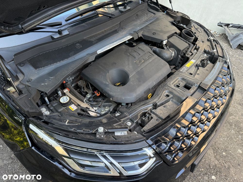 Land Rover Discovery Sport P300e R-Dynamic S - 39