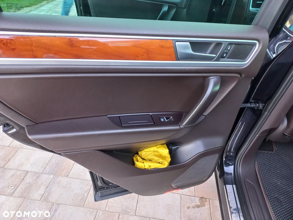 Volkswagen Touareg - 17