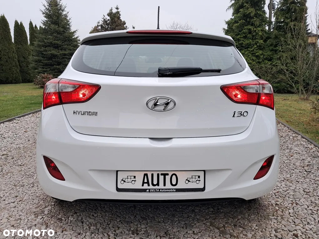 Hyundai i30 1.4 Passion - 12