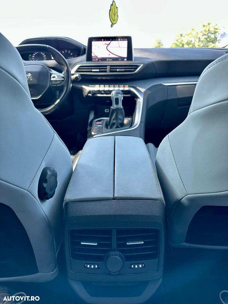 Peugeot 3008 - 15