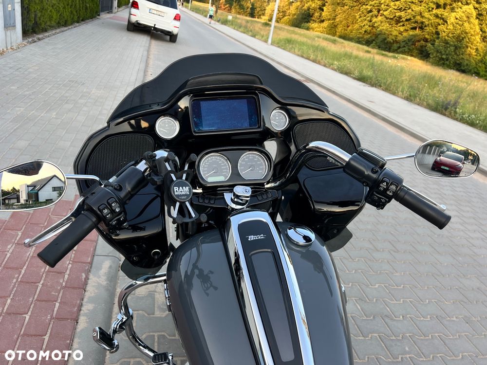 Harley-Davidson Touring Road Glide - 16