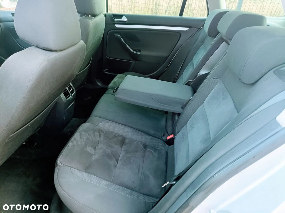 Volkswagen Golf 1.4 TSI Highline DSG - 11