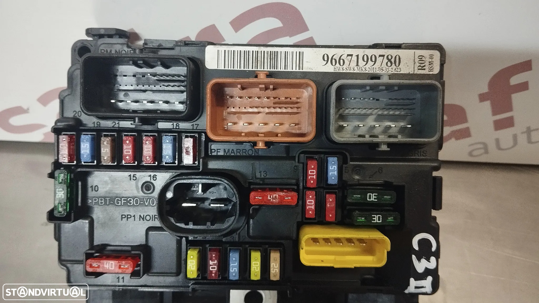 CAIXA DE FUSIVEIS / MODULO BSM R09 CITROEN C3 / PEUGEOT 207 REF. 9667199780 - 2