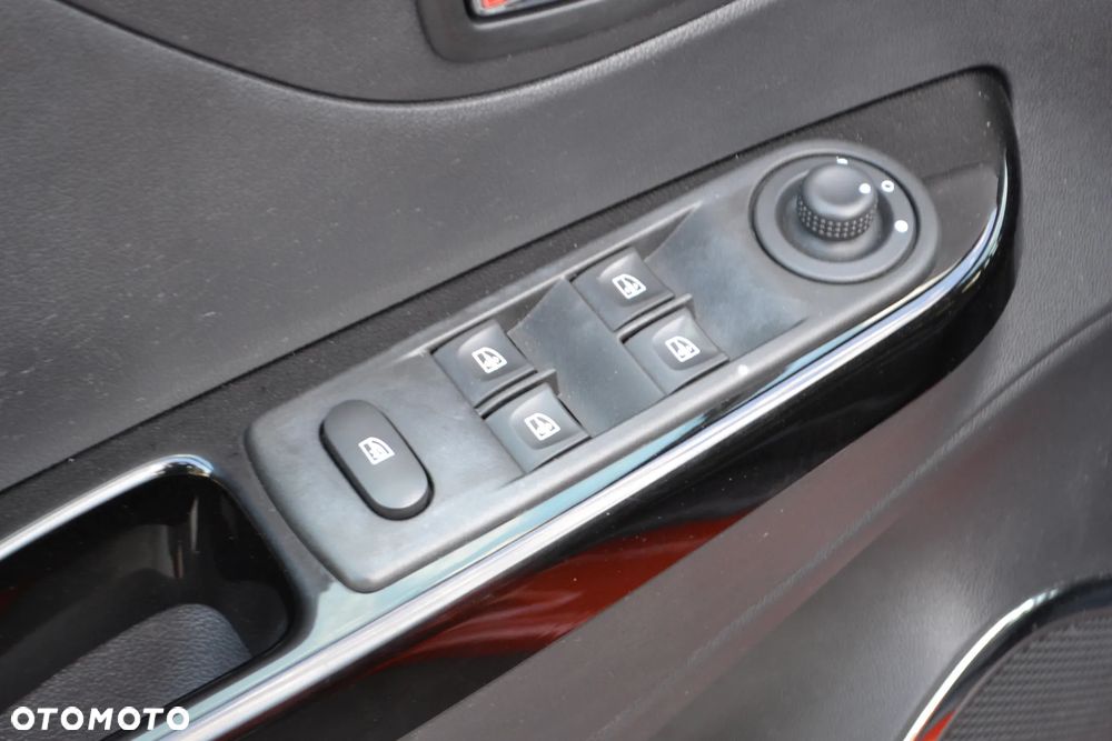 Renault Captur - 16