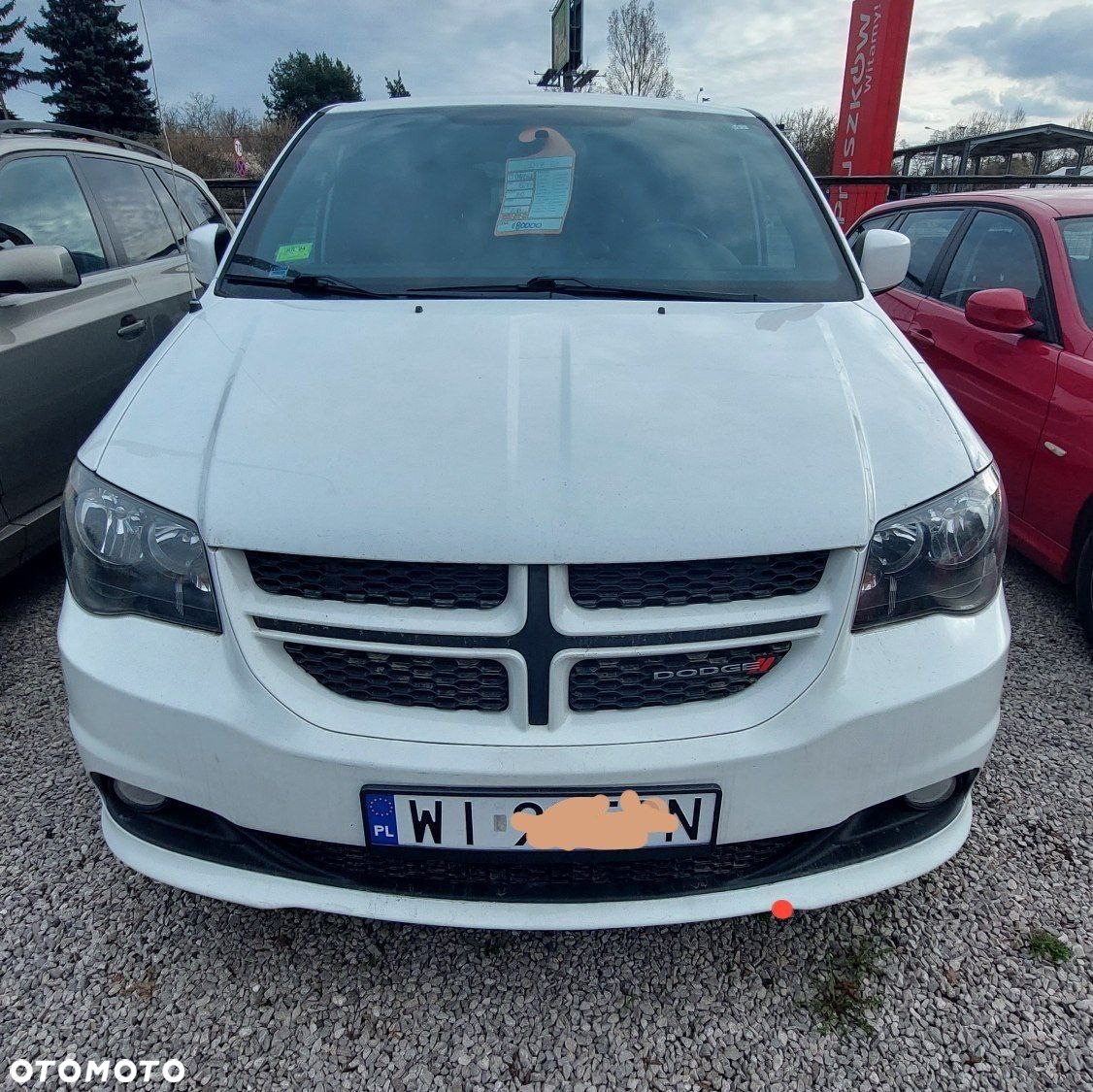 Dodge Grand Caravan - 6