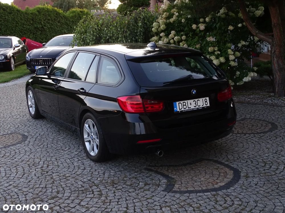 BMW Seria 3 - 34