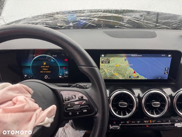 Mercedes-Benz Klasa B 250 e Style 8G-DCT - 30