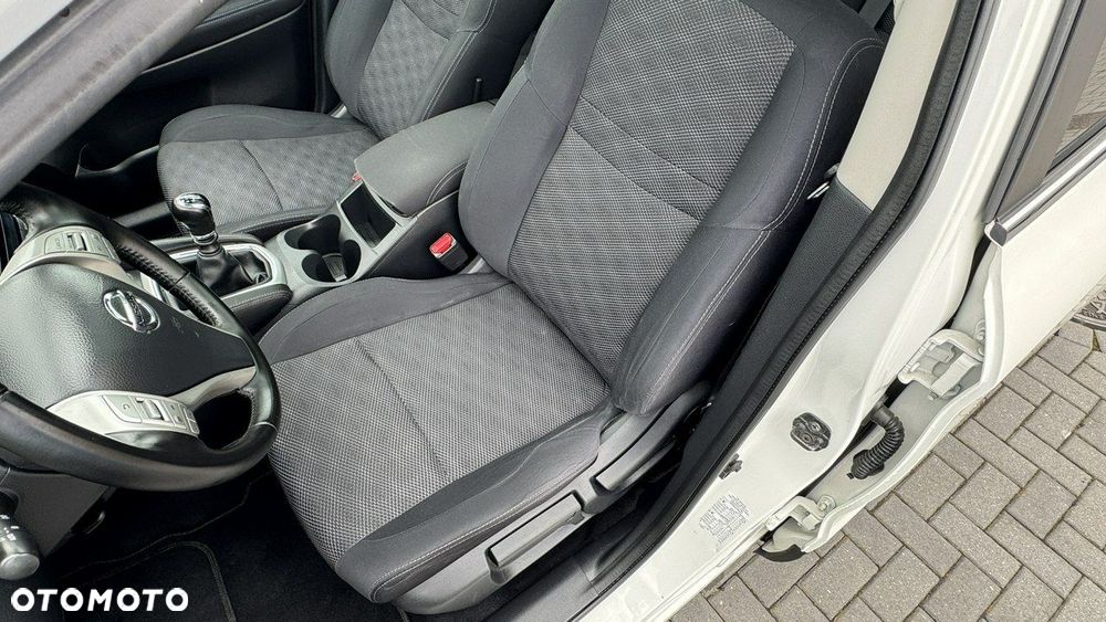 Nissan Qashqai 1.5 dCi TEKNA - 20