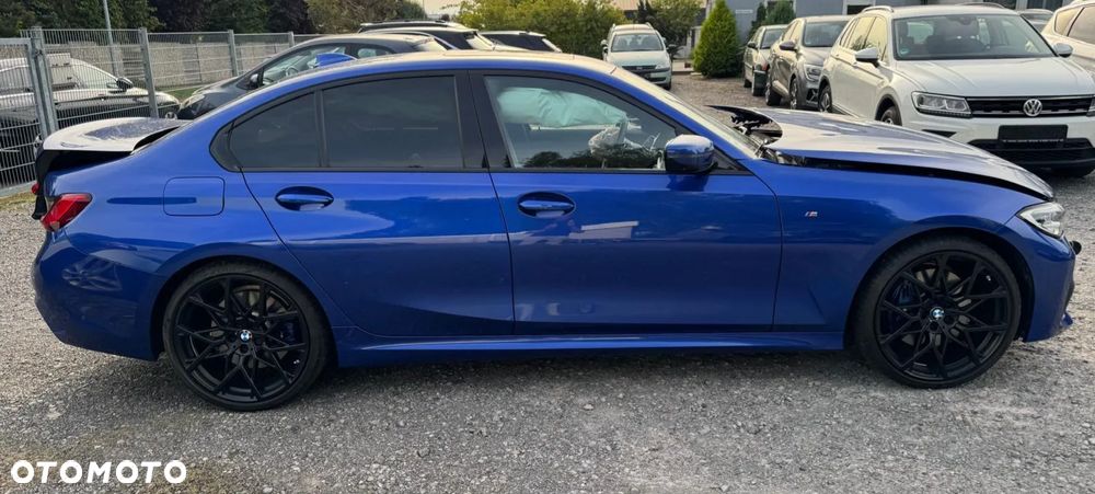BMW Seria 3 330i xDrive M Sport - 2