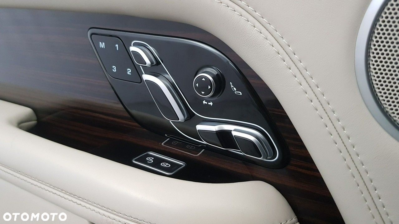 Land Rover Range Rover - 32