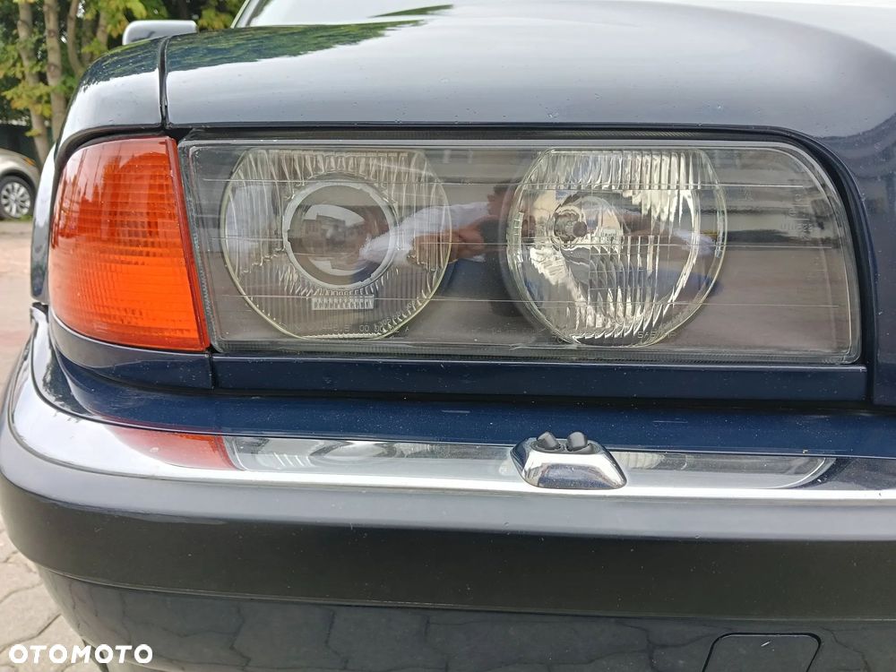 BMW Seria 7 - 26