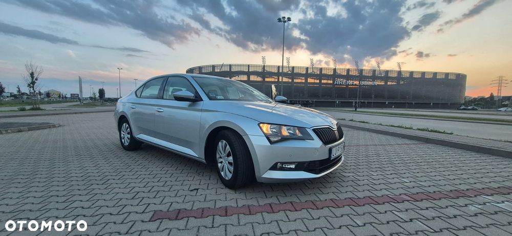 Skoda Superb 1.4 TSI ACTive - 8
