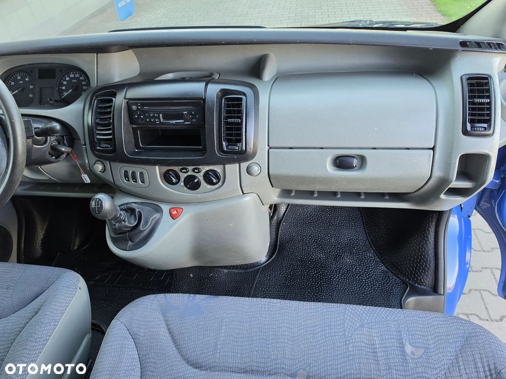 Renault Trafic - 19