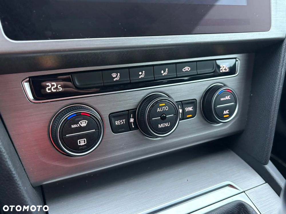 Volkswagen Passat 1.5 TSI EVO Trendline - 16