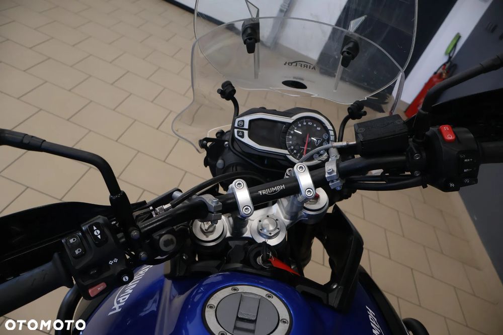 Triumph Tiger - 14
