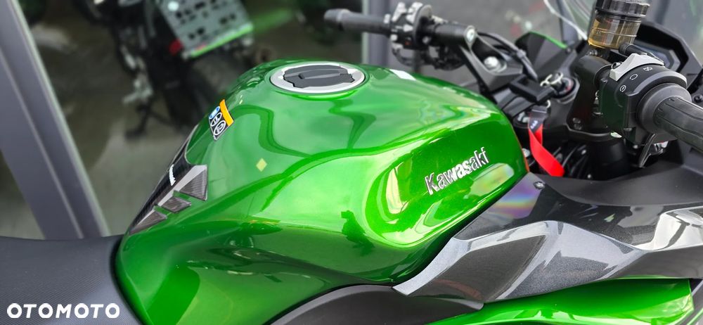 Kawasaki Ninja 1000 SX - 13