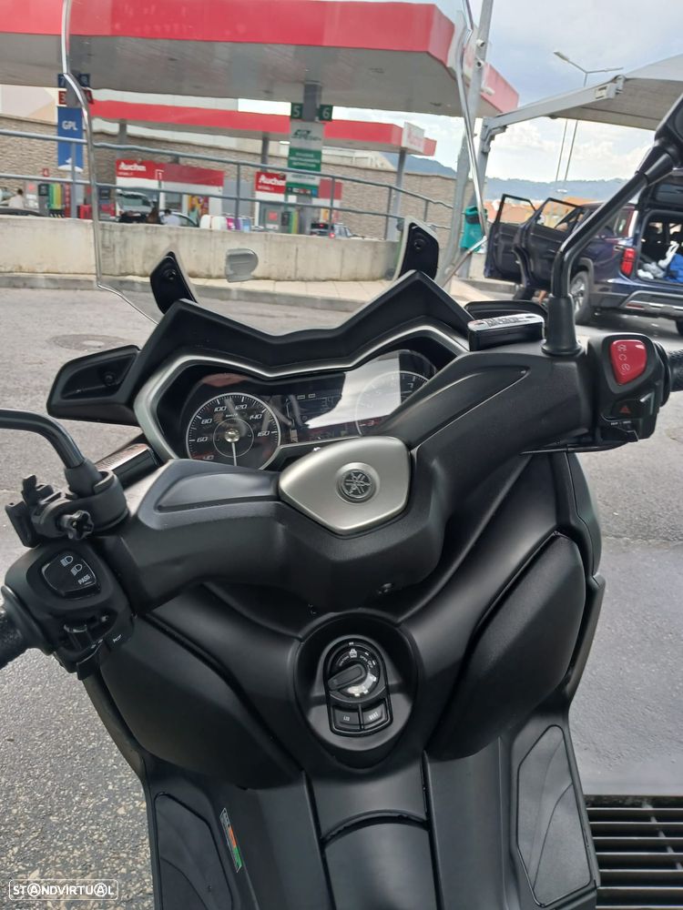 Yamaha X-Max - 9