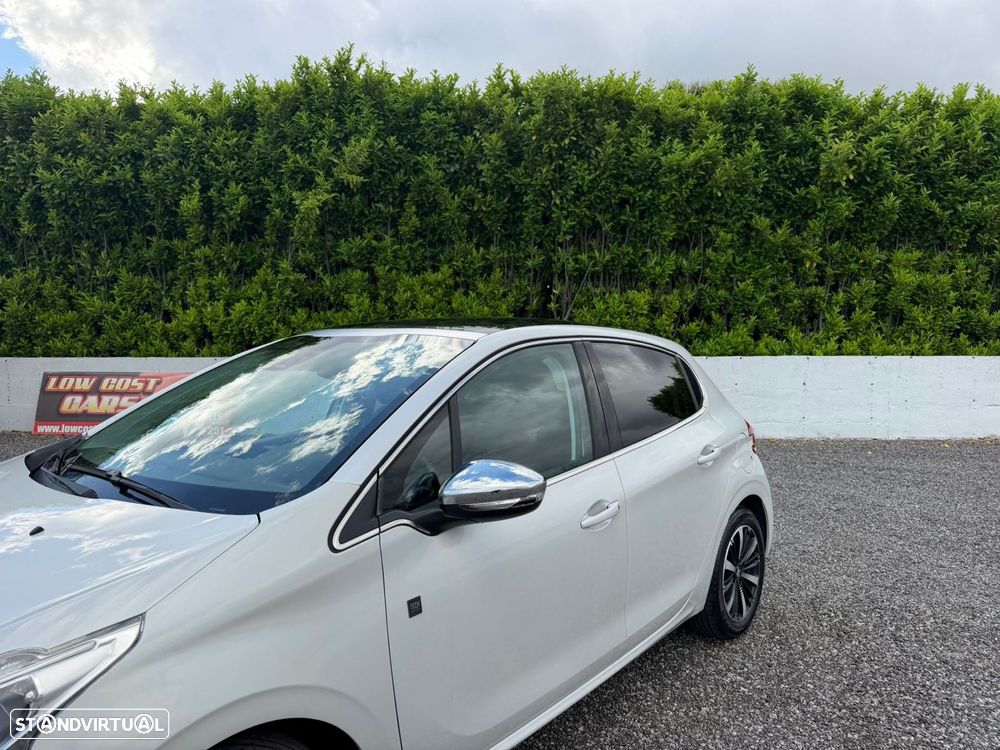 Peugeot 208 1.2 PureTech GT Line - 21