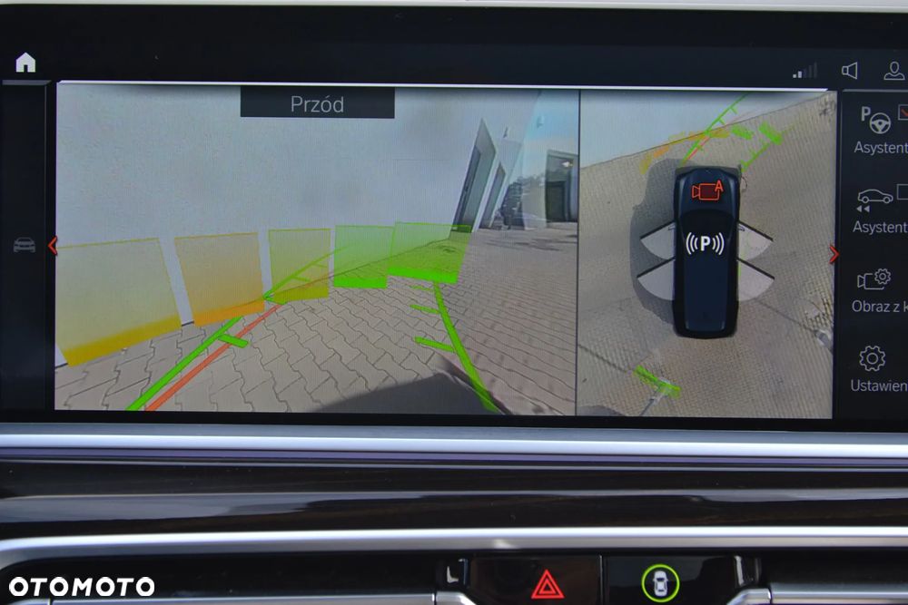 BMW X7 M50i sport - 27