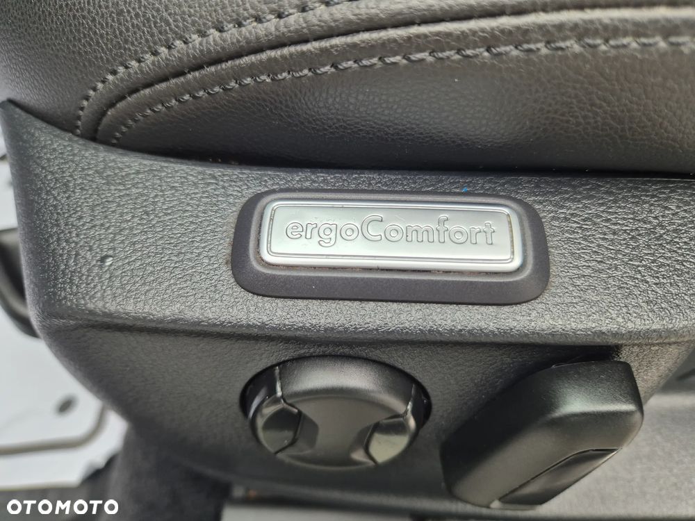 Volkswagen Passat Variant 2.0 TDI SCR 4Motion DSG (BMT) Highline - 27