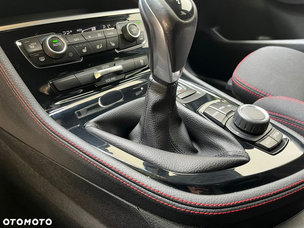 BMW Seria 2 218d - 20