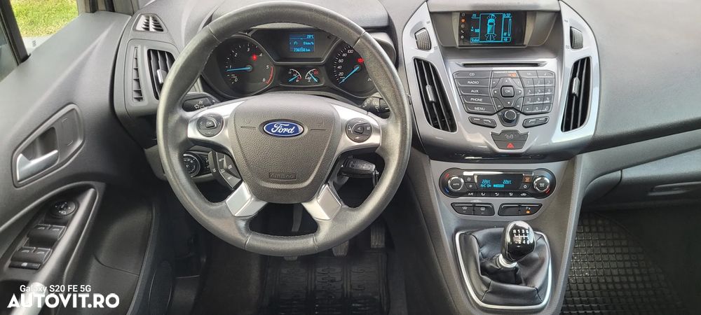 Ford Tourneo Connect - 8