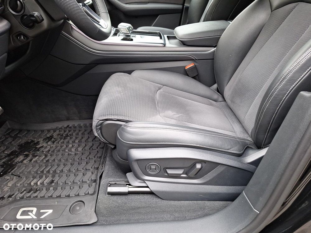 Audi Q7 - 14