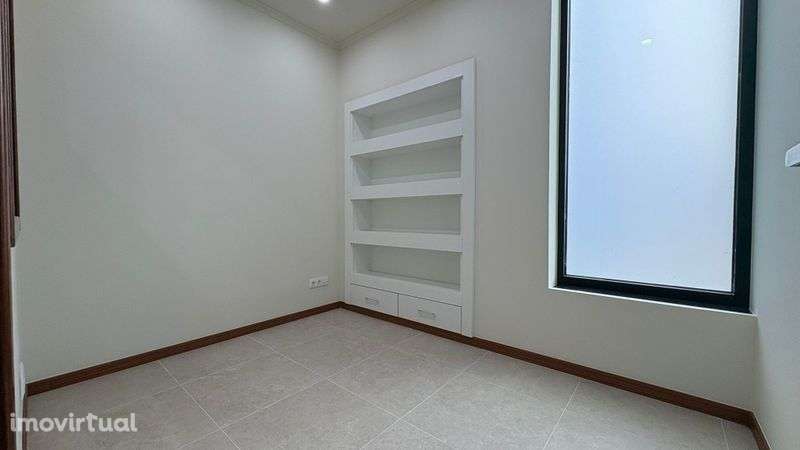 2 salas de escritório para arrendar - Grande imagem: 4/9