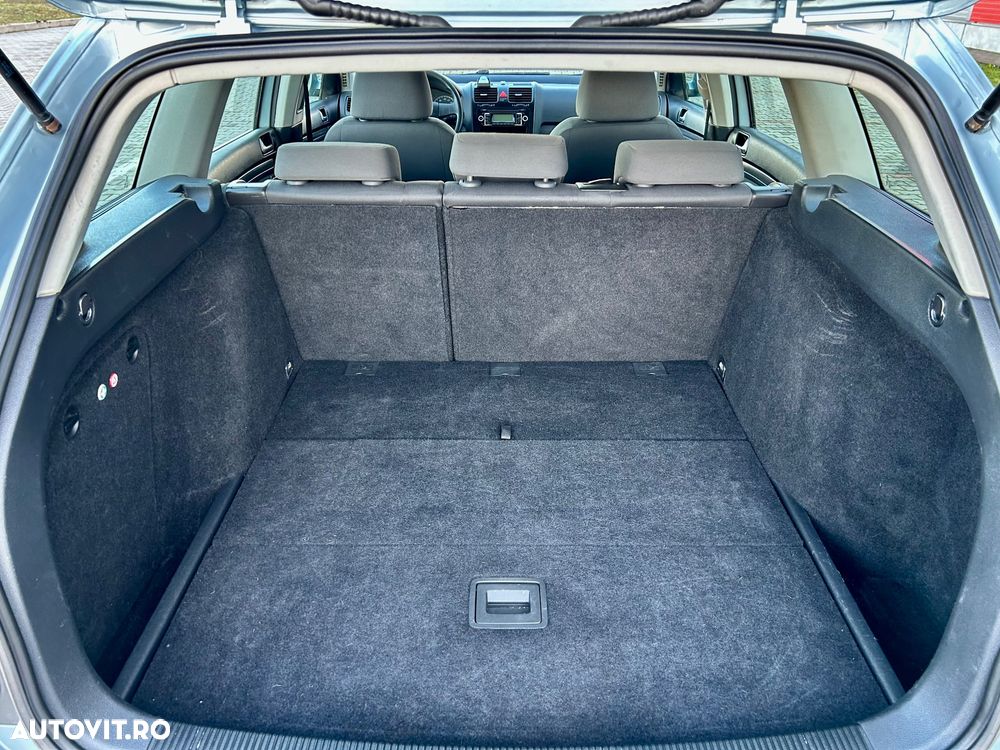 Volkswagen Golf - 10