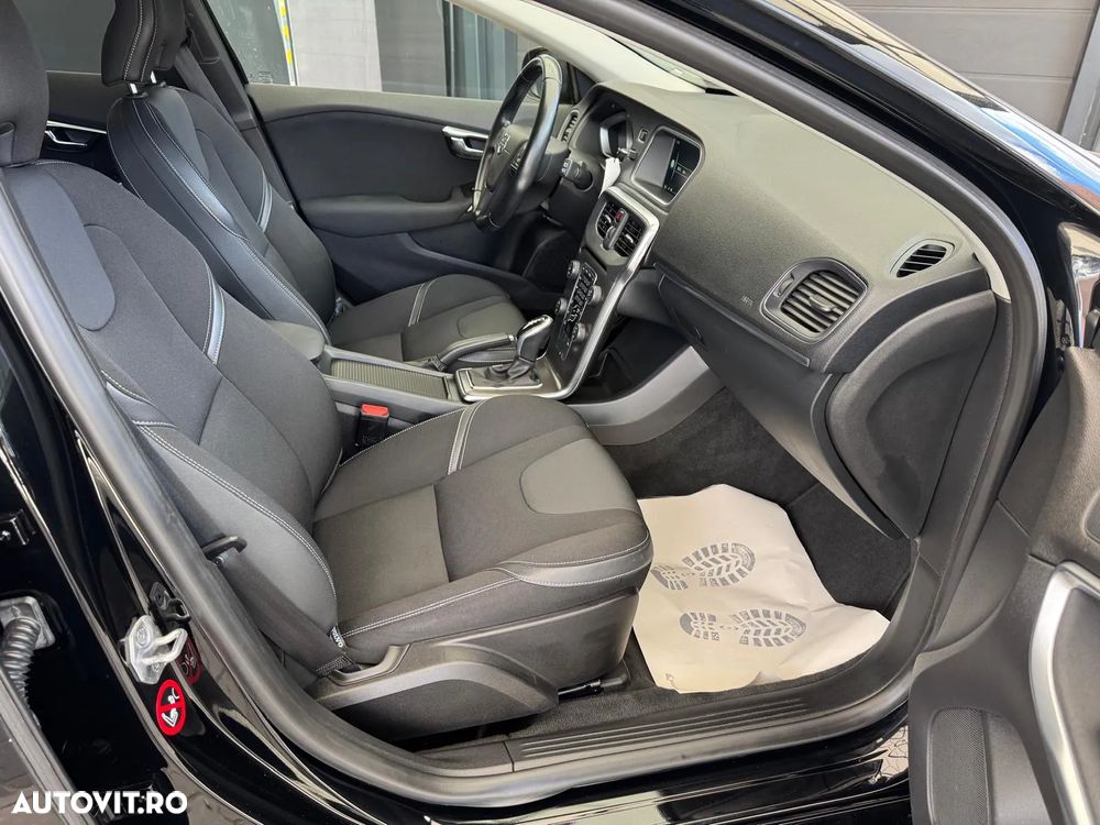 Volvo V40 D3 Aut. Ocean Race - 11