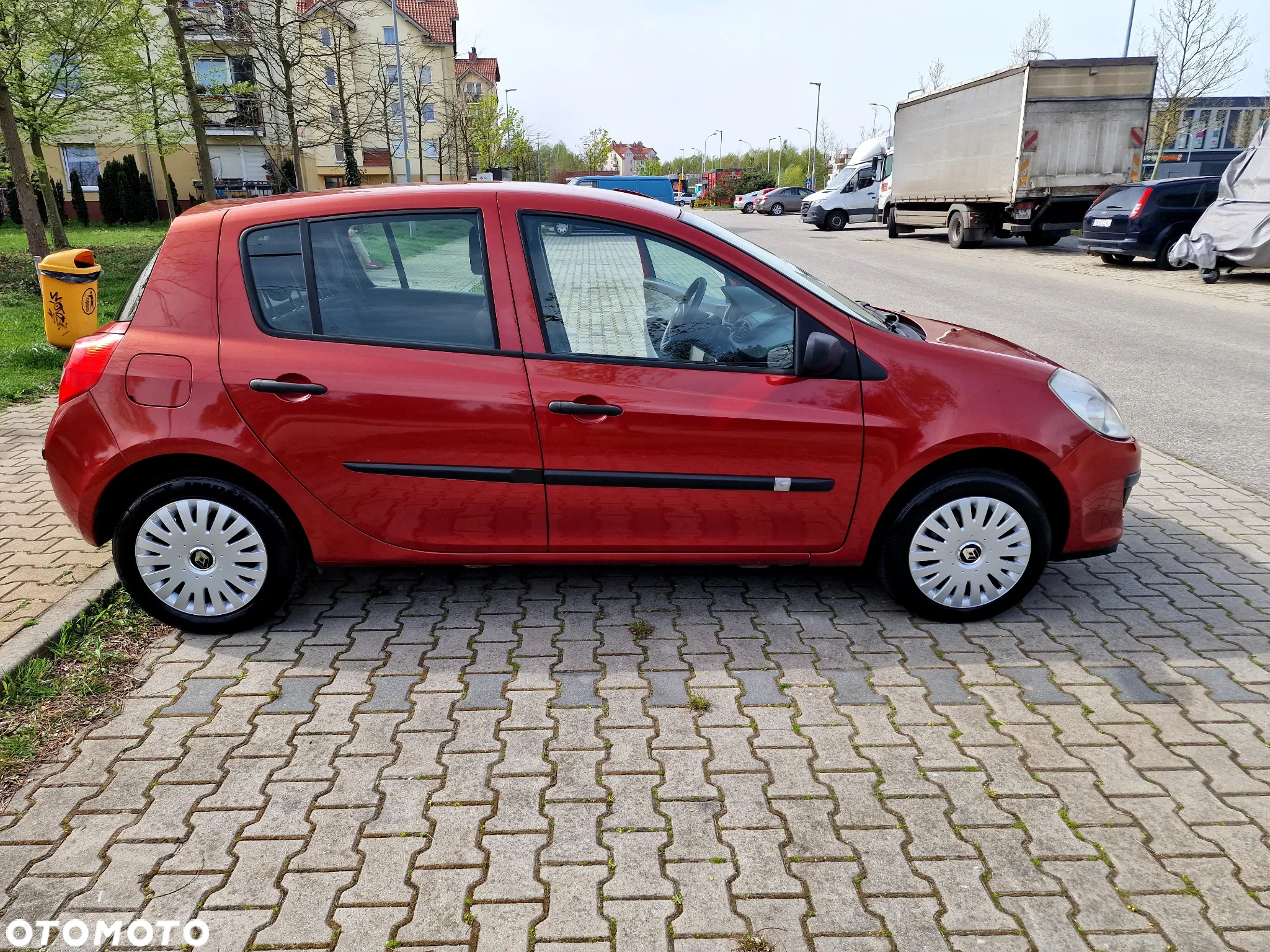 Renault Clio - 9