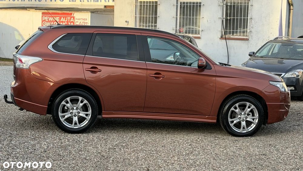 Mitsubishi Outlander 2.2 DI-D 4WD Instyle - 8