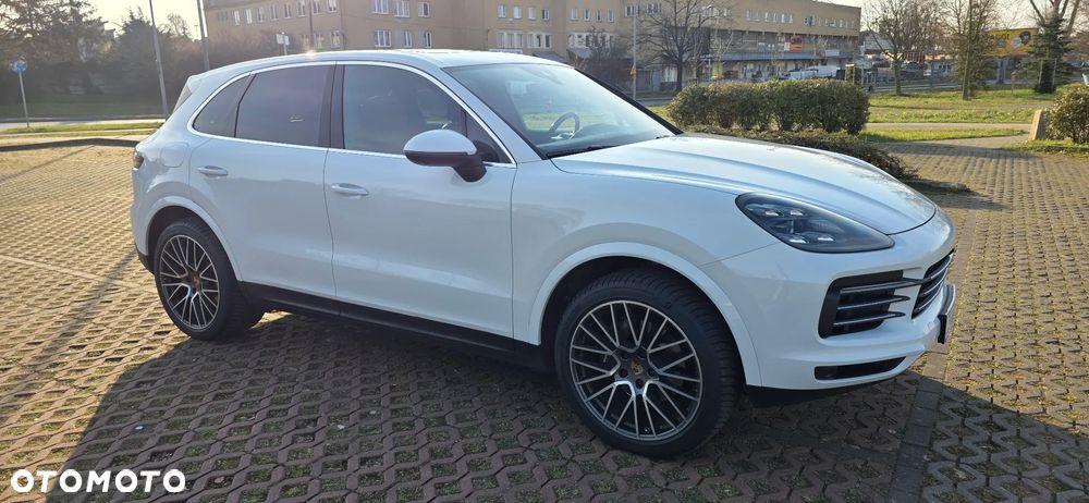 Porsche Cayenne Standard - 18