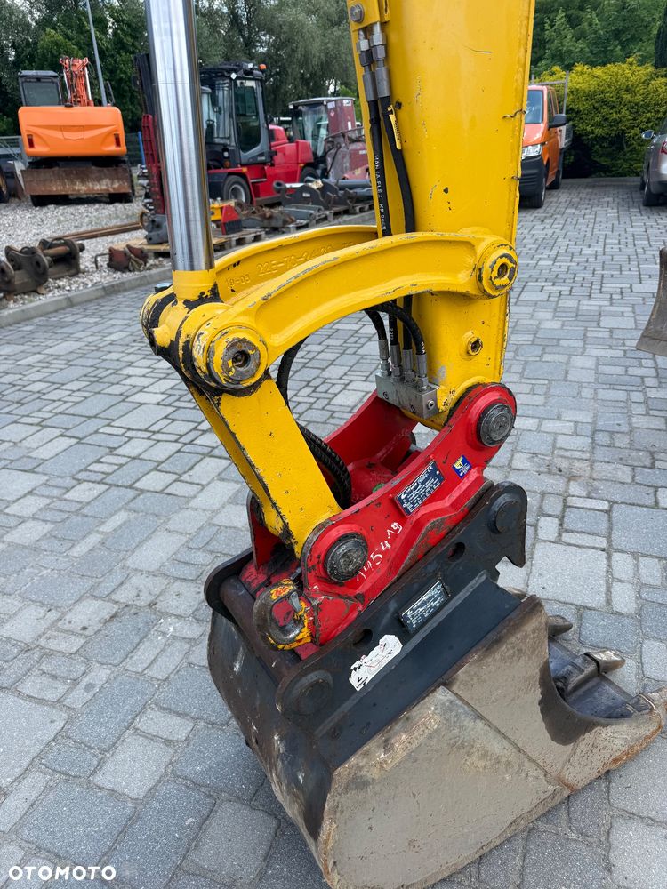 Komatsu PC80MR-5EO - 11