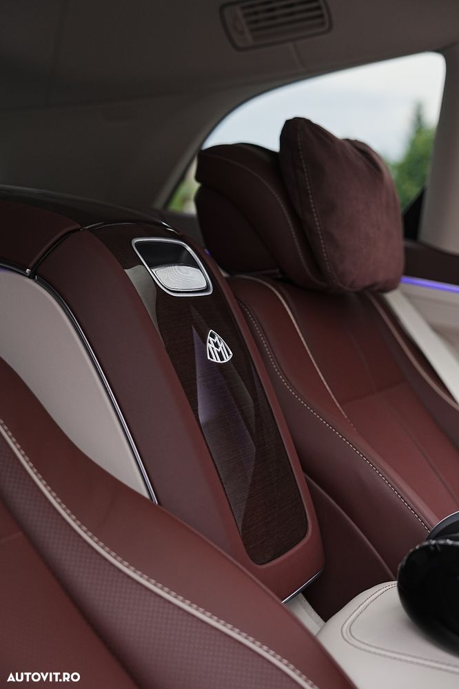 Mercedes-Benz GLS Maybach 600 4Matic 9G-TRONIC Premium Plus - 16