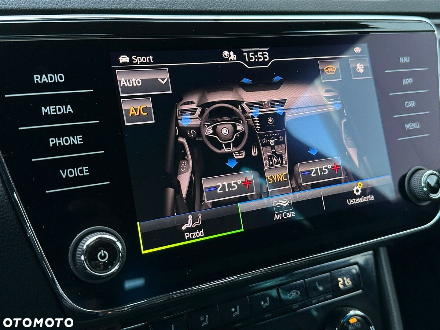 Skoda Superb 2.0 TDI SCR Sportline DSG - 21
