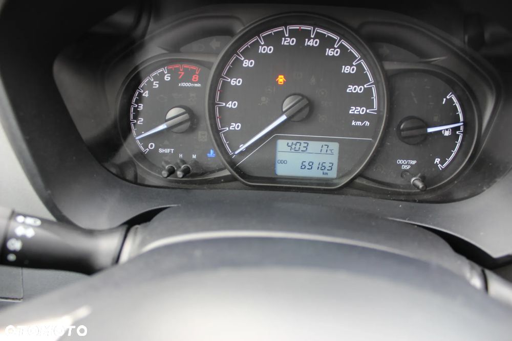 Toyota Yaris 1.0 Active - 10