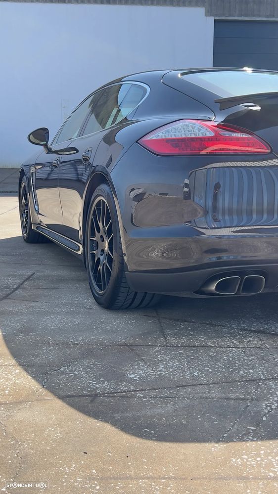 Porsche Panamera Turbo PDK - 5