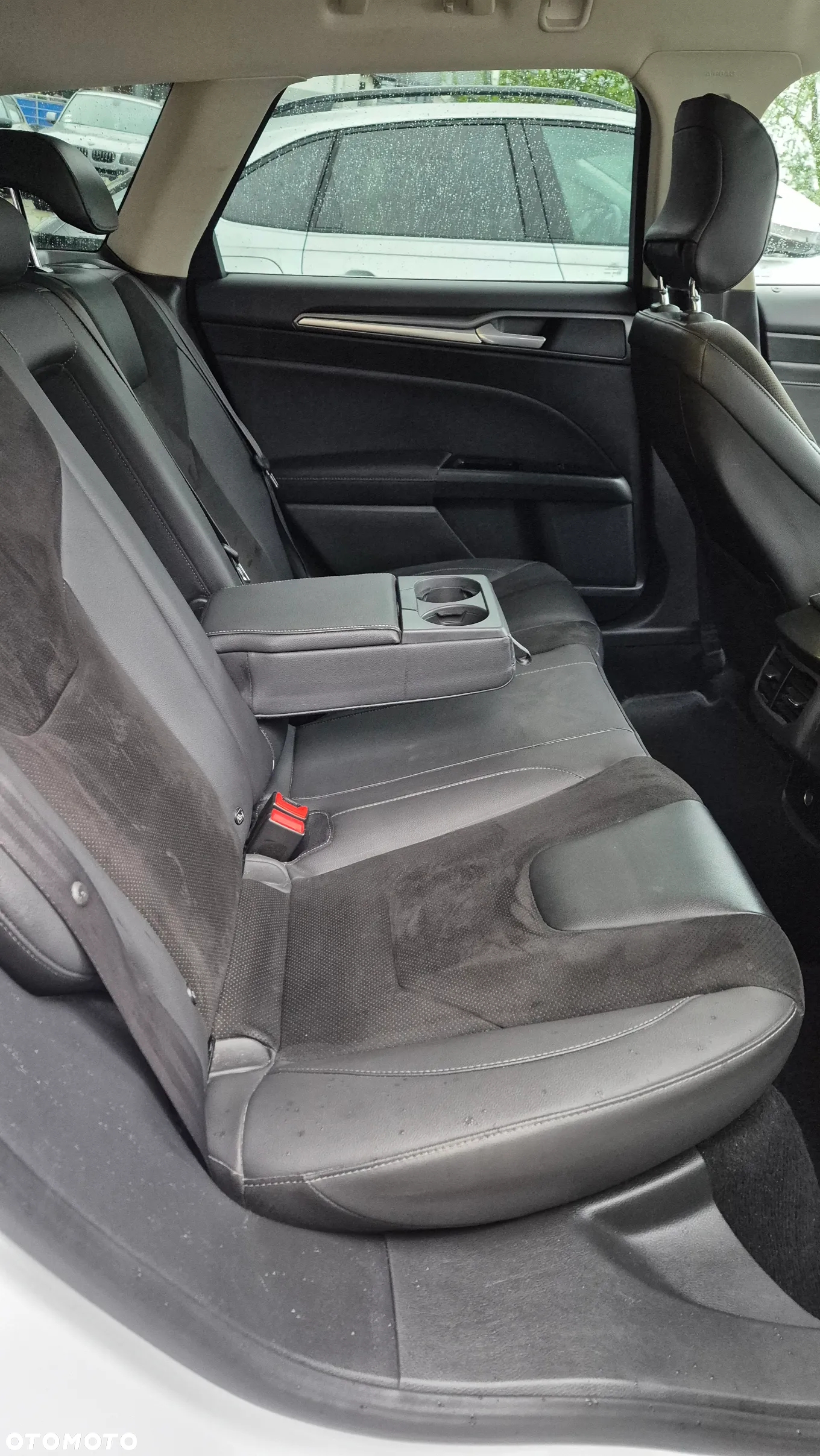 Ford Mondeo 2.0 TDCi Titanium PowerShift - 18