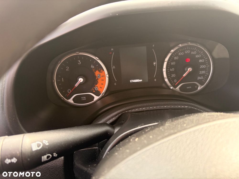 Jeep Renegade 1.6 MultiJet Sport FWD S&S - 17