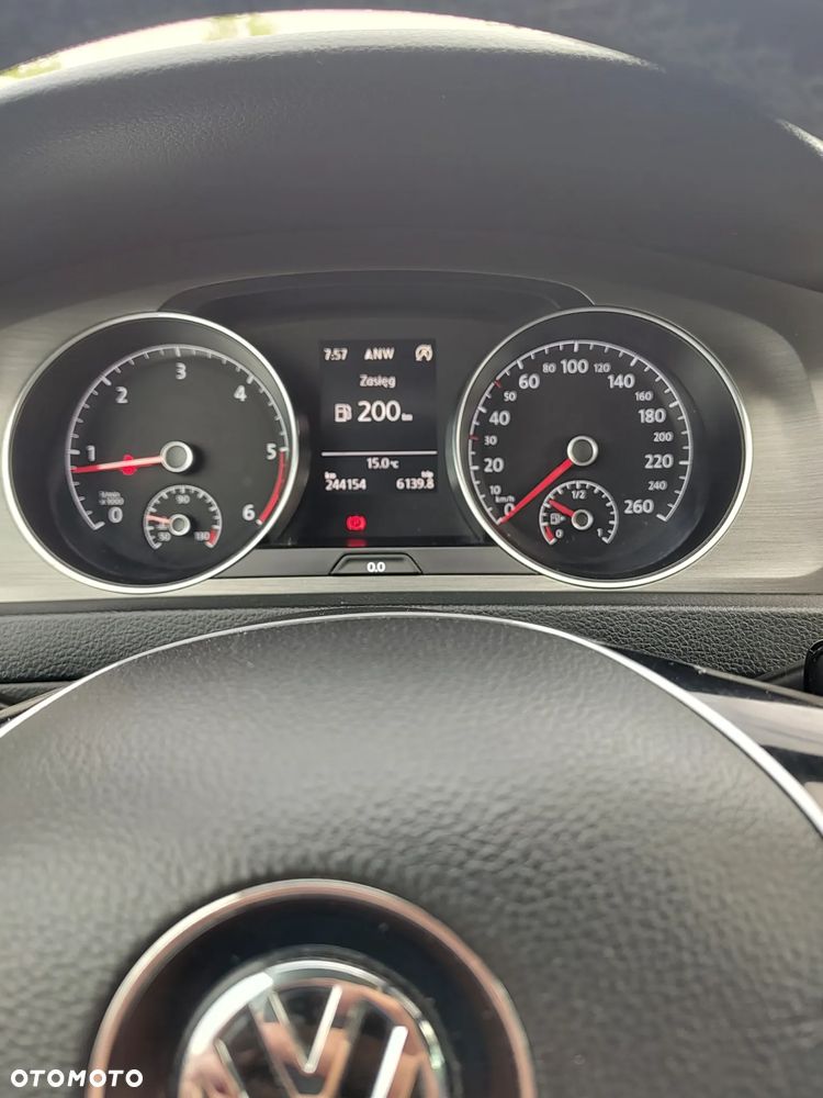 Volkswagen Golf 1.6 TDI DPF Comfortline - 9
