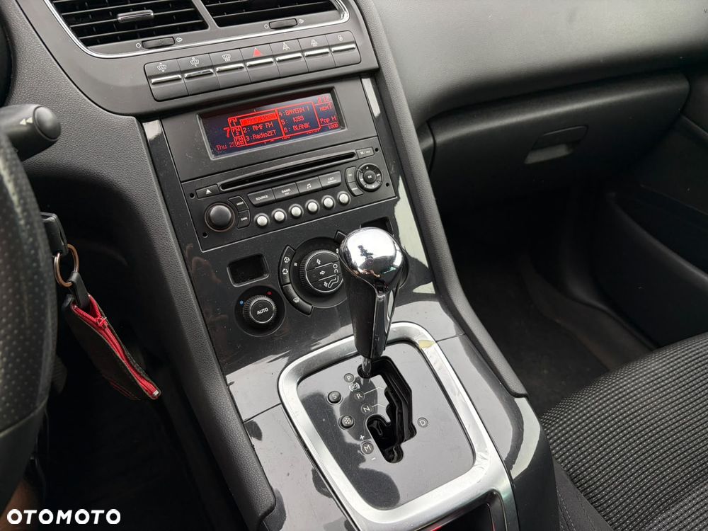 Peugeot 5008 2.0 HDi Family 7os - 9