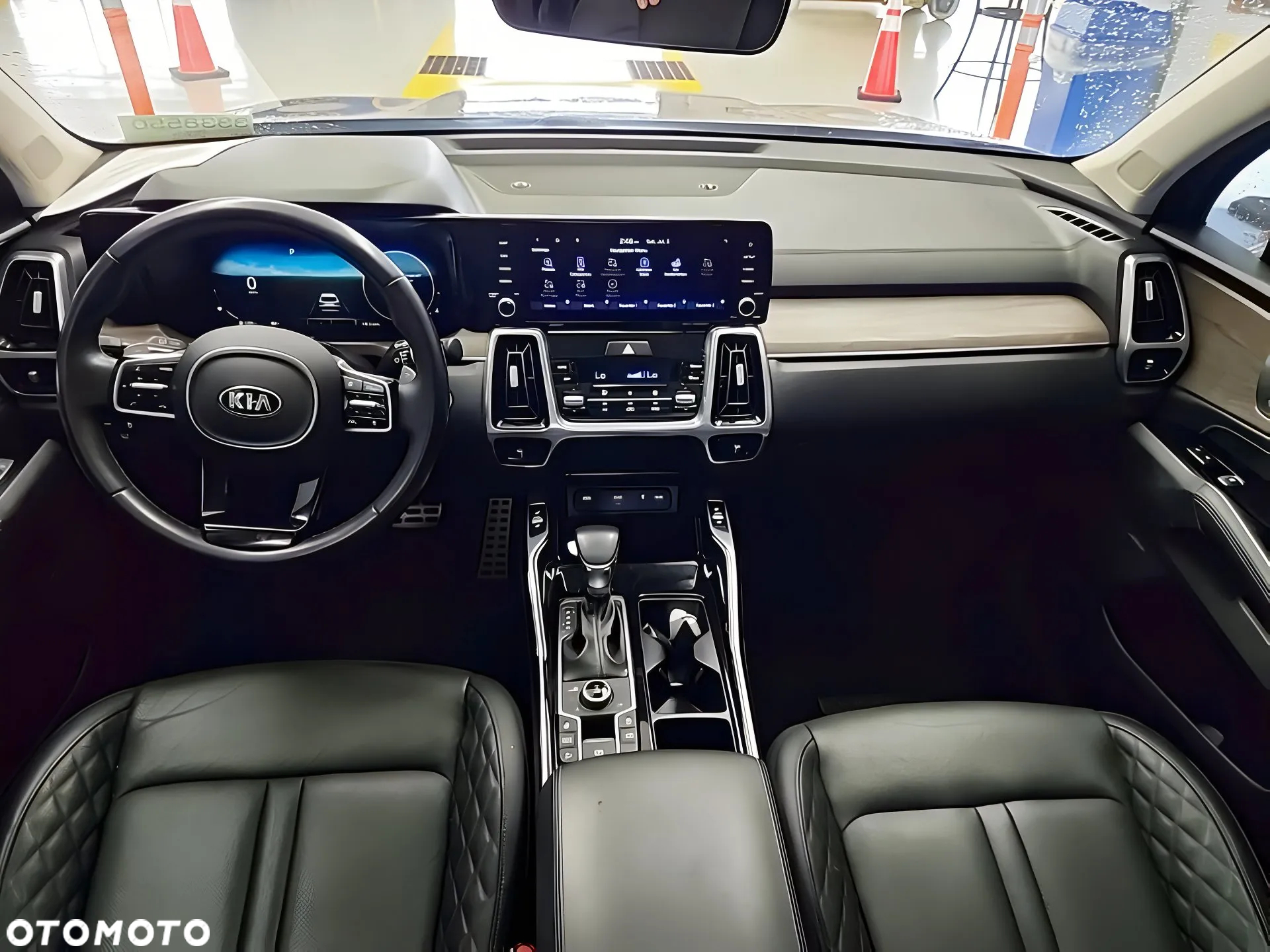 Kia Sorento - 8