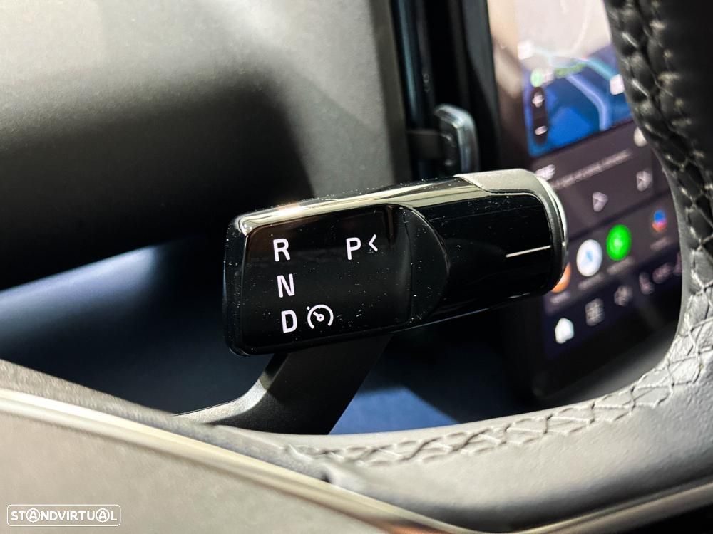 Volvo EX30 Single Motor Extended Range RWD Plus - 42