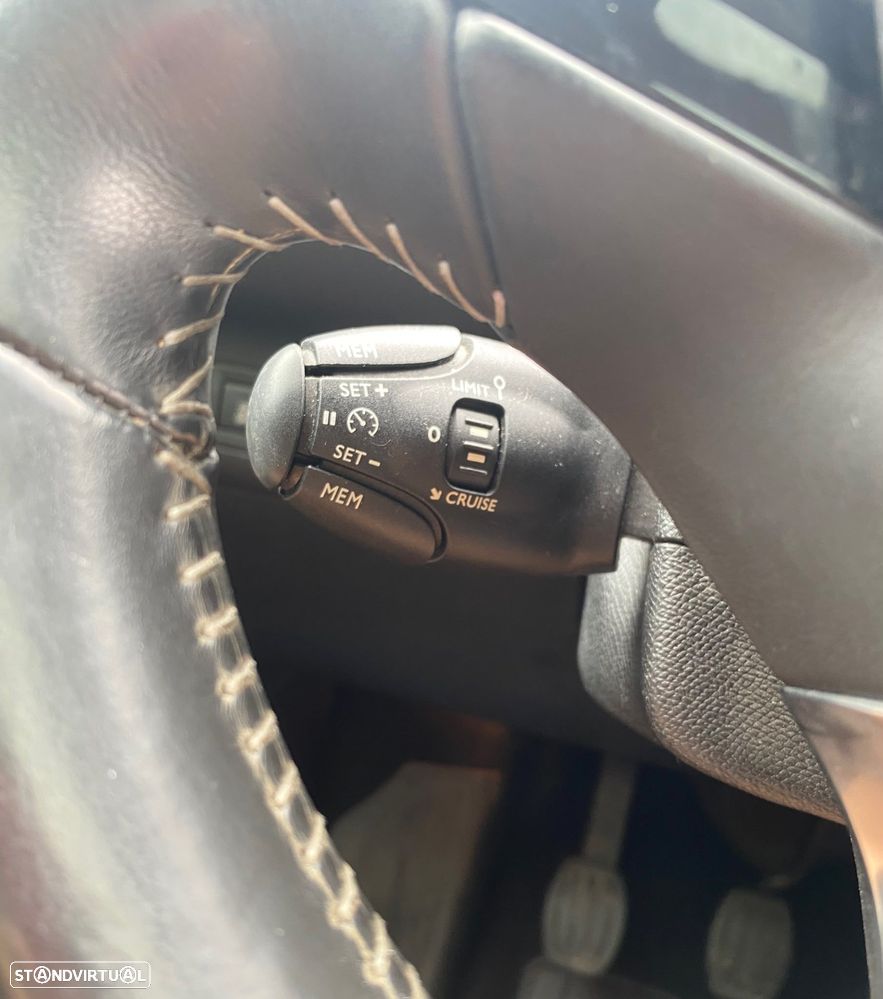 Peugeot 308 1.6 e-HDi Allure J17 — fotografia 13