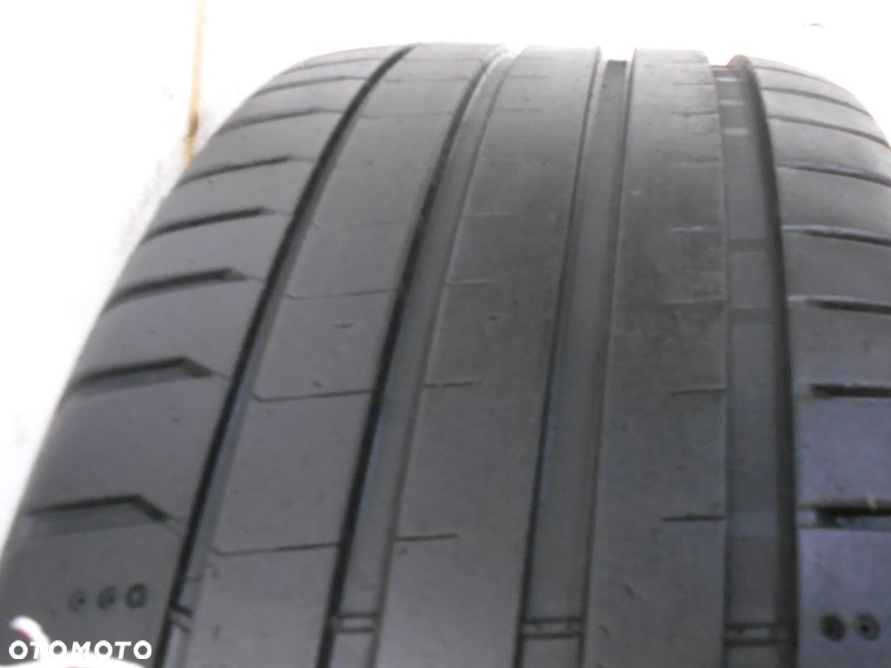 OPONA POJEDYNKA 235/40R19 MICHELIN PILOT SPORT 5 DOT 0822 6.9MM - 2